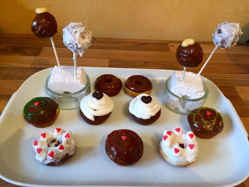 Donut-Cupcake-Cakepop-500